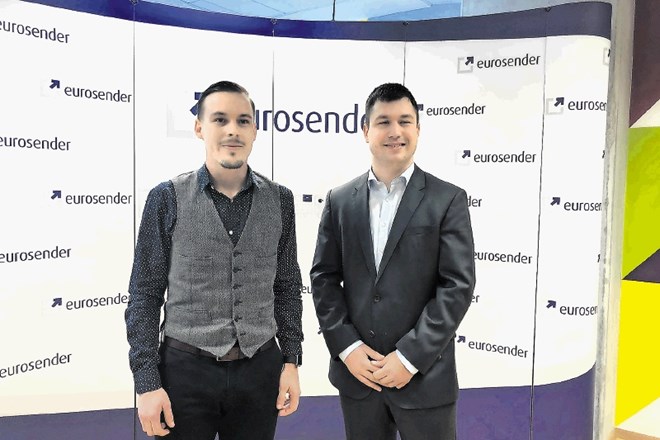 Ustanovitelja Eurosenderja (z leve) Tim Potočnik in Jan Štefe stopata po podjetniški poti že od najstniških let, ko sta...