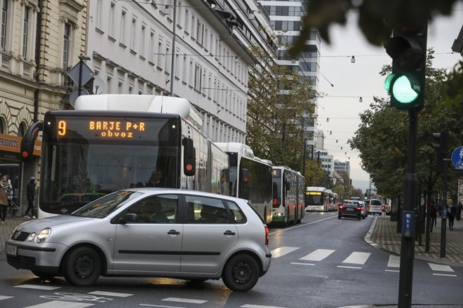 #foto Avtobusnemu kaosu v Ljubljani ni videti konca