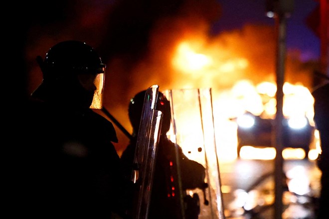 #foto Dublin: nasilni izgredi se umirjajo