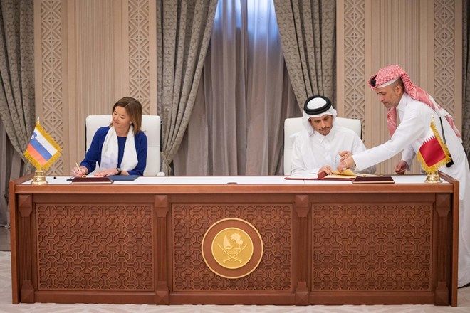 Fajon in katarski premier za nadaljevanje pogovorov o premirju v Gazi