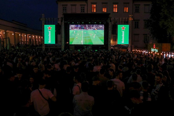 #fotogalerija Kako so finale lige prvakov spremljali v Ljubljani, Dortmundu in Madridu