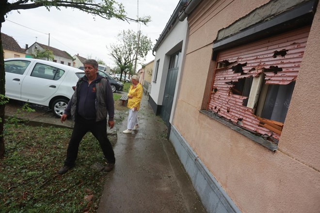 #foto #video Huda toča in poplave pustošile po vzhodu Hrvaške, BiH in Srbije