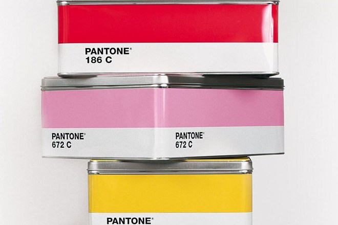 Linija uporabnih izdelkov Pantone za igriv barviti vsakdanjik