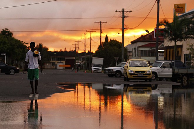 V nekaterih mestih na severovzhodu Avstralije, ki so jih v preteklih tednih prizadele hude poplave, so se pričele akcije...