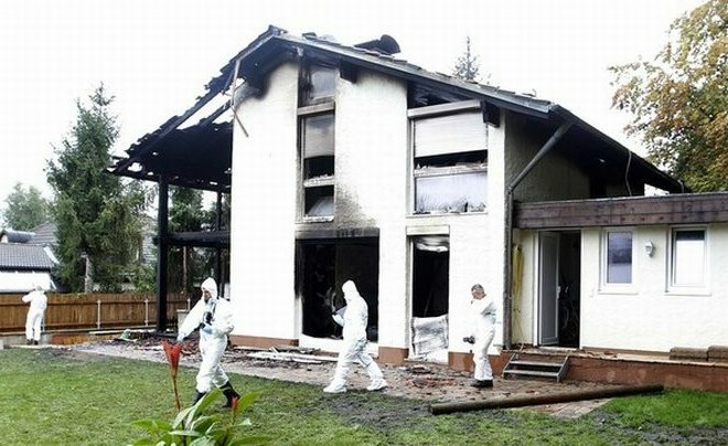 Požar je na hiši povzročil škodo v višini 1,5 milijona evrov.