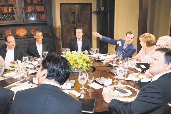 Voditelji G8 so na pogovorih največ časa posvetili globalni finančni krizi.