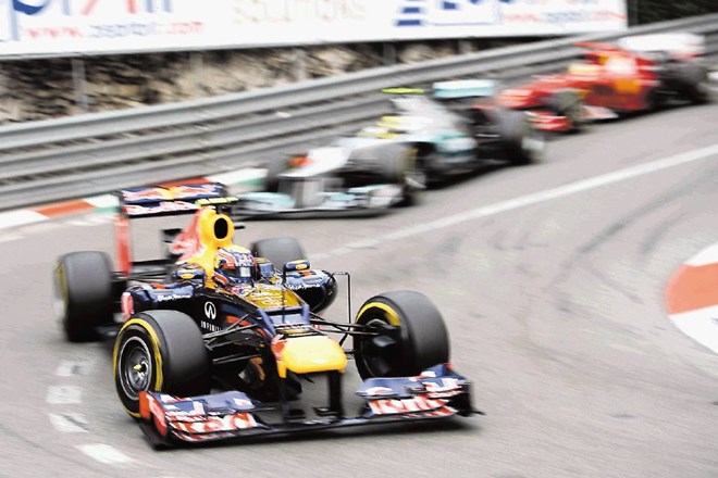Mark Webber se je že drugič veselil zmage na veliki nagradi Monaka v formuli ena.