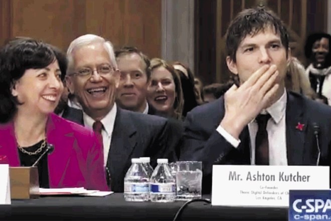 Ashton Kutcher v ameriškem senatu