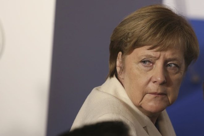 Angela Merkel se na takšne Trumpove provokacije ne odziva. (Foto: Reuters)