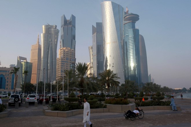 Zalivska politična kriza se nadaljuje: Arabske države ostajajo s Katarjem na okopih