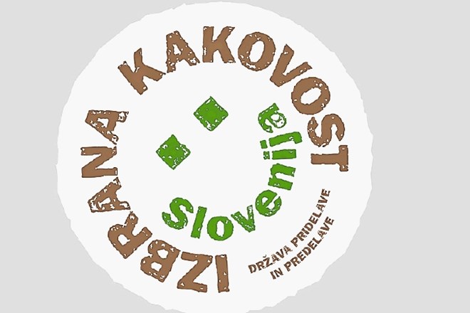 Dva zelo podobna znaka za posebno kakovostna živila, le da je  lahko v  tistih, ki imajo pripis Slovenija, zgolj slovenska...