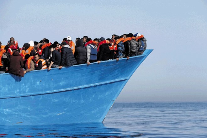 Številni migranti se v Evropo, najpogosteje v Italijo,  podajo s čolni z libijske obale. Predsednik libijske prehodne vlade...