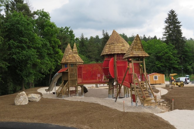 Obiskovalci portala Avtokampi so  med domačimi večjimi kampi za najboljšega izbrali River Camping Bled.
