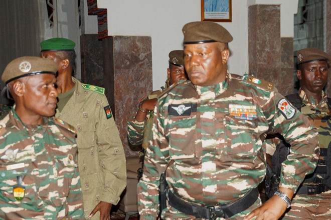 Francija od hunte v Nigru zahteva varnostna zagotovila za njeno diplomatsko osebje