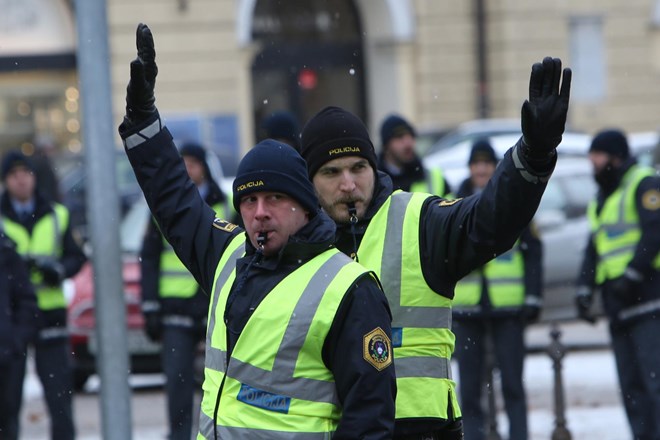 V križišču na Bavarskem dvoru v Ljubljani bodo promet ob konicah urejali policisti