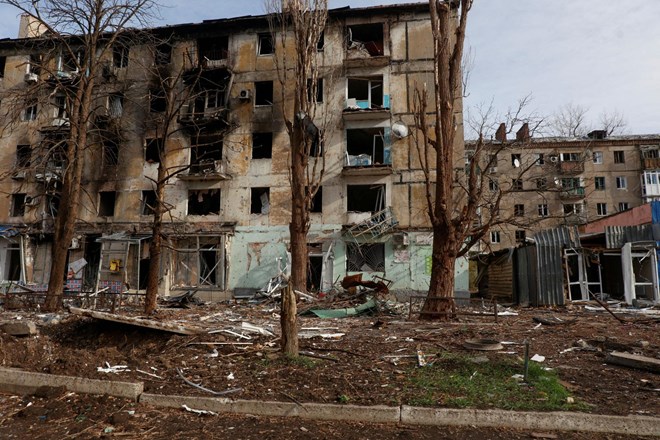 Intenzivno rusko obstreljevanje mesta Avdijivka v regiji Doneck, razmere so kritične