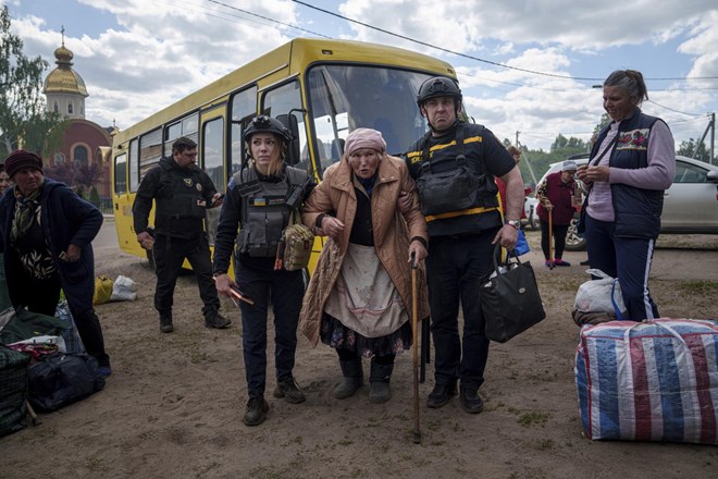 Invazija na Ukrajino: Nejasen cilj ruske ofenzive pri Harkivu