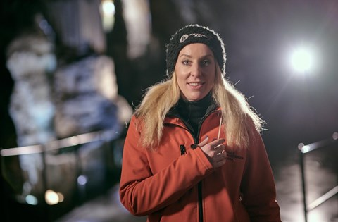Prva voznica jamskega vlakca na svetu: V Postojnski jami se z Anjo Škarabot Heric stvari spreminjajo