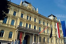Mariborska univerza in Pristop sta sklenila polmilijonsko pogodbo brez javnega razpisa