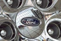 Ford v četrtletju kljub višjim prihodkom z nižjim dobičkom