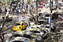 Eksplozija avtomobila bombe v Turčiji vzela tri življenja