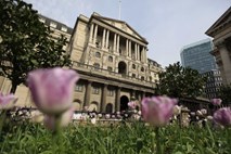 Bank of England razširila program nakupovanja obveznic