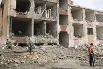 Damask pretresajo spopadi, G8 poziva k politični tranziciji