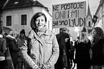 Emina Bužinkić, hrvaška aktivistka in mirovnica: Zakaj so begunci več tednov zaprti?