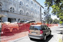 Družba KPL je po naročilu občine začela prenavljati Šubičevo ulico