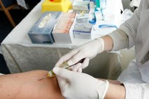 Pri sumu na okužbo s hepatitisom C priporočajo testiranje