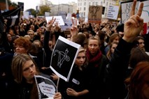 Poljski parlament zavrnil popolno prepoved splava