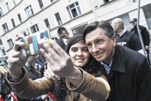 Boruta Pahorja bo težko spraviti iz predsedniške palače