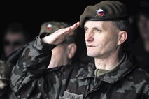 Generalštab Slovenske vojske: ministrica želi na čelu Furlana, Pahor zadržan