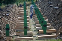 BiH napovedala sprožitev revizije sodbe ICJ v tožbi BiH proti Srbiji zaradi genocida v Srebrenici