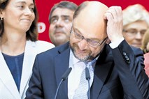 Tretji poraz SPD letos napoveduje četrti mandat Merklove 
