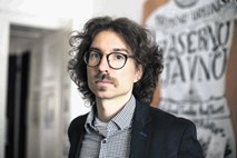 Pesnik, pisatelj in urednik Andrej Hočevar: Poigravanje iz dvoma o sebi
