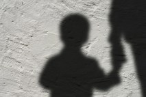 Zaradi suma spolne zlorabe otroka so aretirali vodjo skavtov na Reki