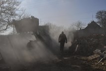 Danes obsežni ruski napadi na Ukrajino
