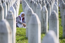 Svet Evrope in resolucija o Srebrenici trn v peti Srbije