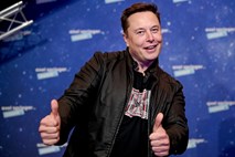Nova odpuščanja pri Tesli: Je Musk odpustil uspešno direktorico, ker se mu je uprla?