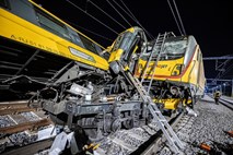 #foto #video Železniška nesreča na Češkem: najmanj štirje mrtvi, več deset ranjenih