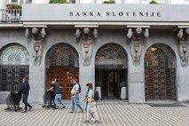 Obeti se izboljšujejo: Banka Slovenije napovedala višjo gospodarsko rast