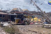 #video Orkan Beryl na uničujočem pohodu po Karibih terjal nove žrtve