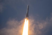 #video Po uspešni izstrelitvi rakete Ariane 6 manjši zaplet