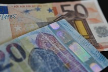 Slovenija prva v EU izdala digitalne obveznice