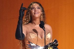 Kamala Harris bo volilce nagovarjala v ritmih Beyoncé