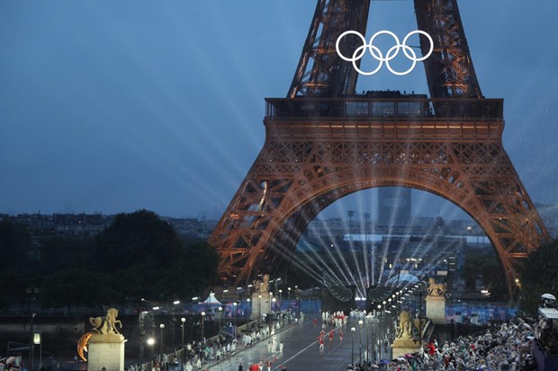 Francoski predsednik Macron v Parizu razglasil uradni začetek olimpijskih iger