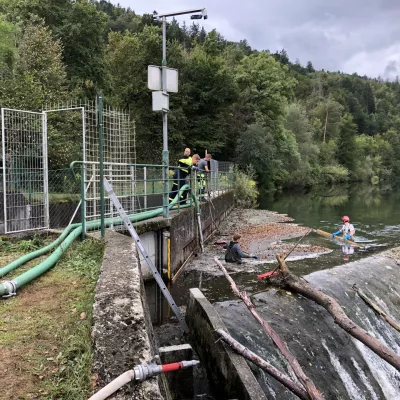 Stranka Vesna je pristojne pozvala k takojšnjemu ukrepanju za zaščito Save Bohinjke. Foto: Eva Branc