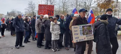 Shod podpornikov Aleša Primca pred Upravno enoto Ljubljana - ustna obravnava v postopku izdaje gradbenega dovoljenja za kanal C0