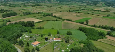 29.05.2024., Gornje Nedeljice, Loznica (Srbija) - Stanovnici Gornjih Nedeljica godinama se bore protiv geoloskih istrazivanja kompanije Rio Tinto koja u njihovom selu planira da otvori rudnik litijuma. Stanovnici izrazavaju svoju zabrinutost zbog rudarskih aktivnosti koje ugrozavaju njihove izvore vode i prirodno okruzenje. Ove ekoloske nevolje podstakle su mjestane na organizaciju i borbu za ocuvanje svojih prirodnih resursa a zbog cega su u Srbiji prije nekoliko godina mjesecima trajali veliki ulicni prosvjedi nakon cega je Vlada Srbije stopirala cijeli projekat. Ipak, nakon posljednjih izbora predsjednik Srbije Aleksandar Vucic je nagovijestio nastavak ovog projekta. Nebojsa Petkovic, stanovnik Gornjih Nedeljica i aktivista eko udruzenja "Ne damo Jadar" godinama se sa svojim komsijama i aktivistima bori protiv ovog projekta i to je jedan od najjacih ekoloskih pokreta u svijetu posljednih godina i trenutno je ovaj projekat Rio Tinta u dolini rijeke Jadar, inace trenutno najveci planirani svjetski projekat iskopavanja litijuma, stopiran upravo zahvaljujuci aktivizmu i masovnim prosvjedima sirom Srbije.Photo: Dejan Rakita/Pixsell Photo: Dejan Rakita/PIXSELL